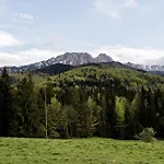 Szarotka 3*