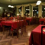 Szarotka 3*