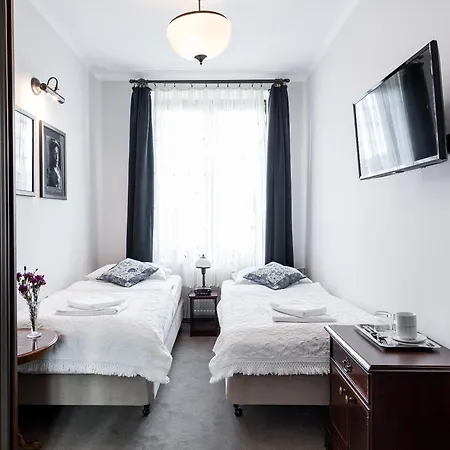 Szarotka Guest house 3*