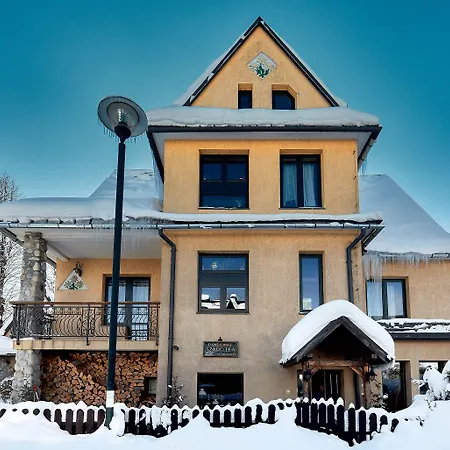 Guest house Szarotka 3*