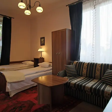 Szarotka 3*